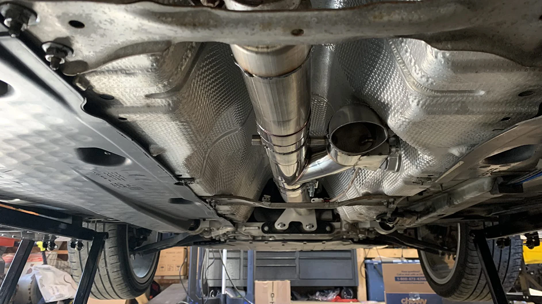 Y-pipe dual-valve electric exhaust cutout setup